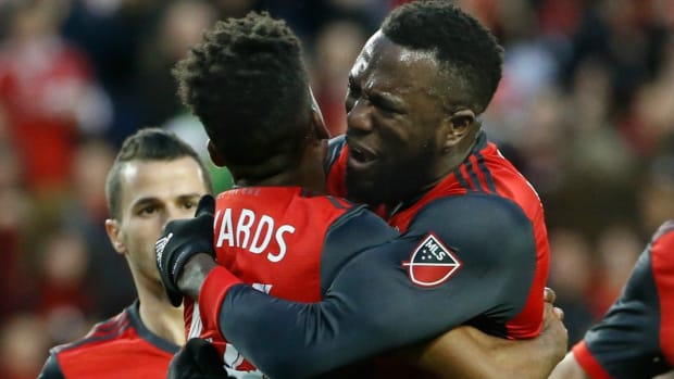 altidore-mlsxiweek9.jpg
